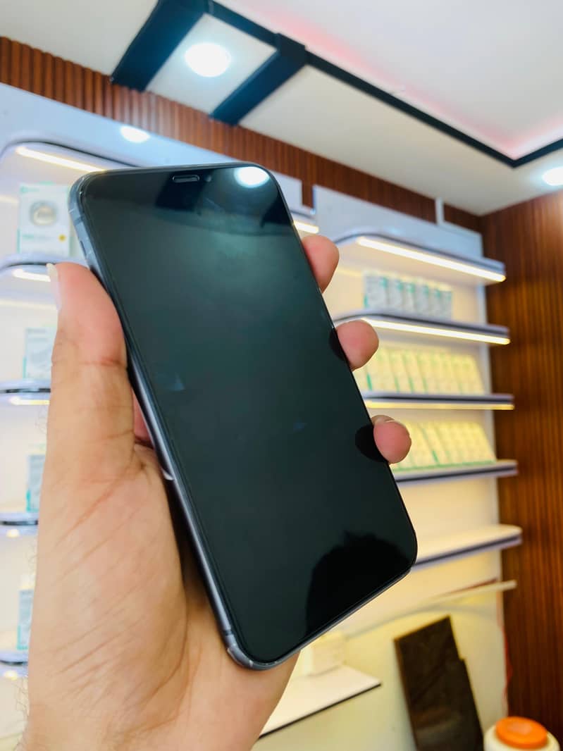 Apple iPhone 11 2