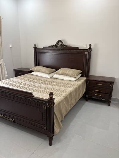Complete bed set brand new