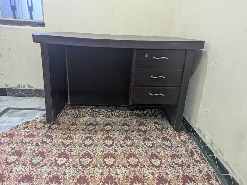3 drawer office table 1