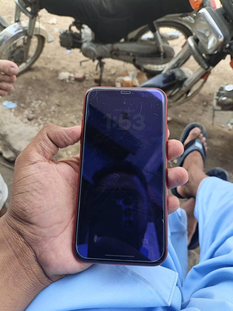 Apple iPhone 11 7