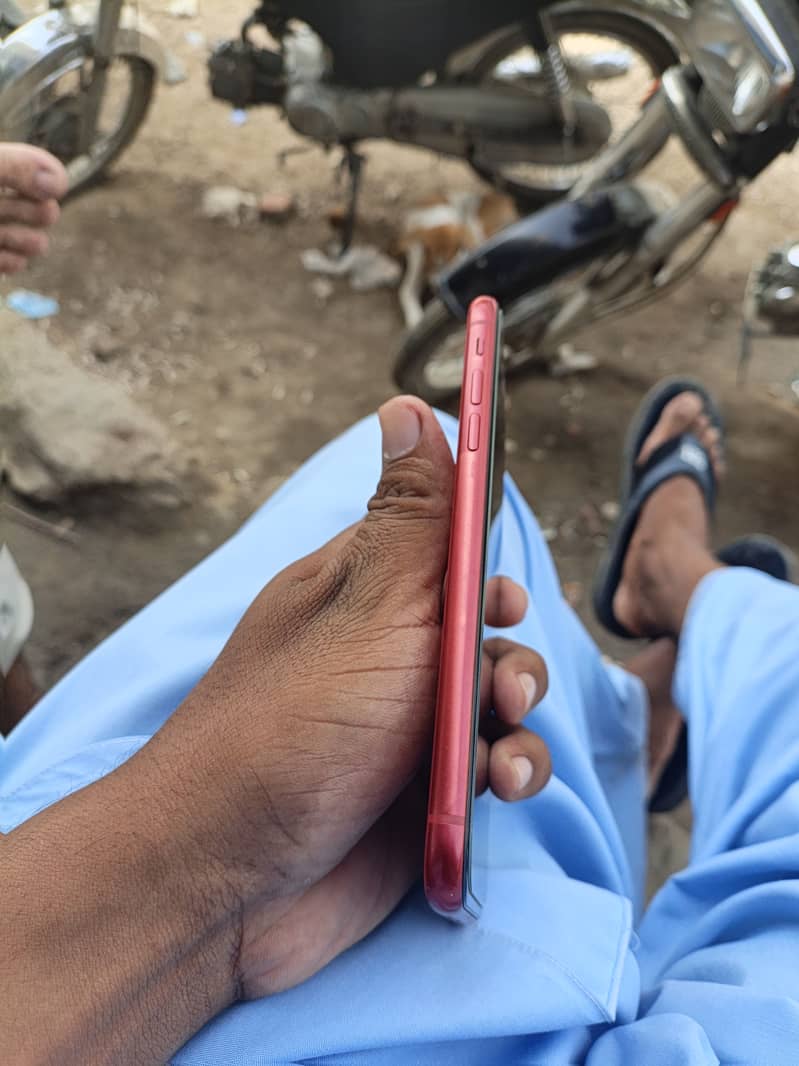 Apple iPhone 11 8