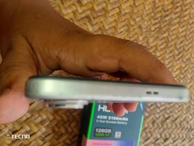 Infinix hot 60i  box bi ha