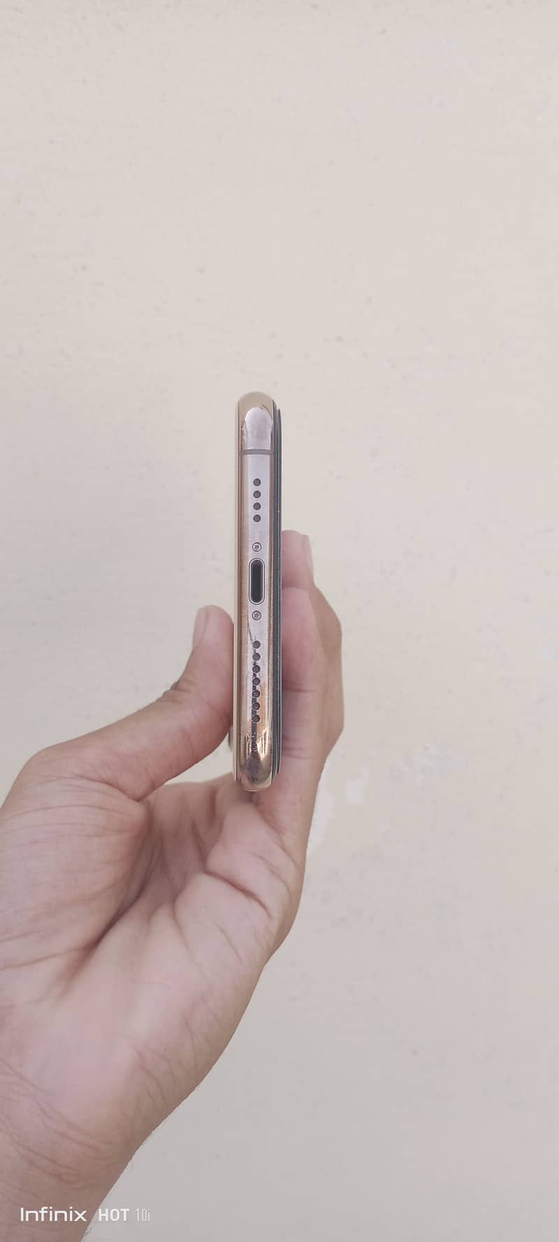 Apple iPhone 11 Pro Max 2