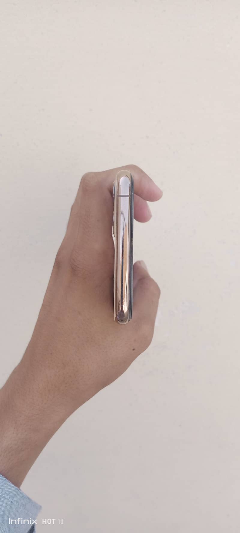 Apple iPhone 11 Pro Max 4