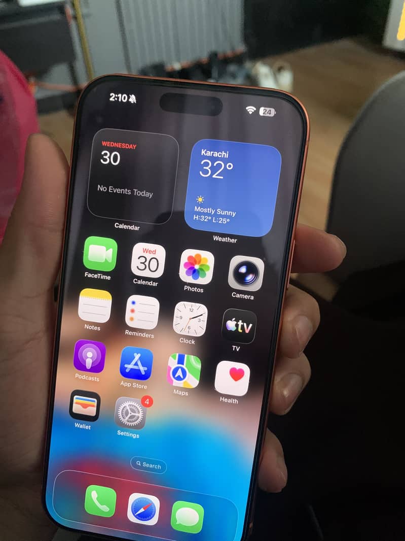 Apple iPhone 17 Pro Max 1