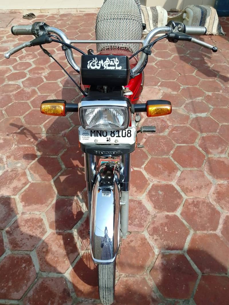 03047393393 3