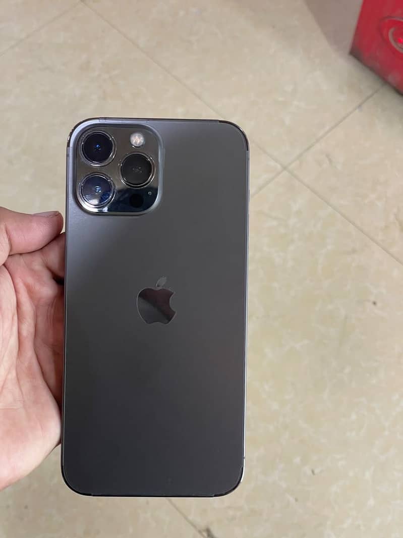 Apple iPhone 13 Pro Max 5
