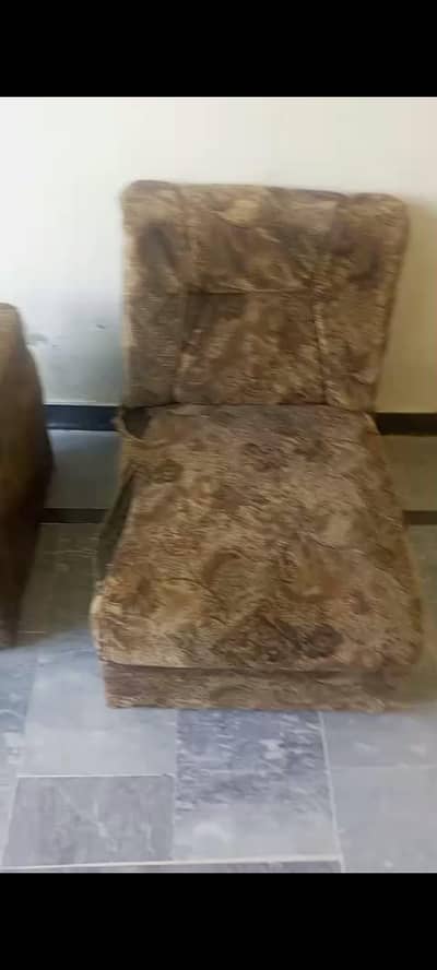 Six seater corner sofa set with two D's