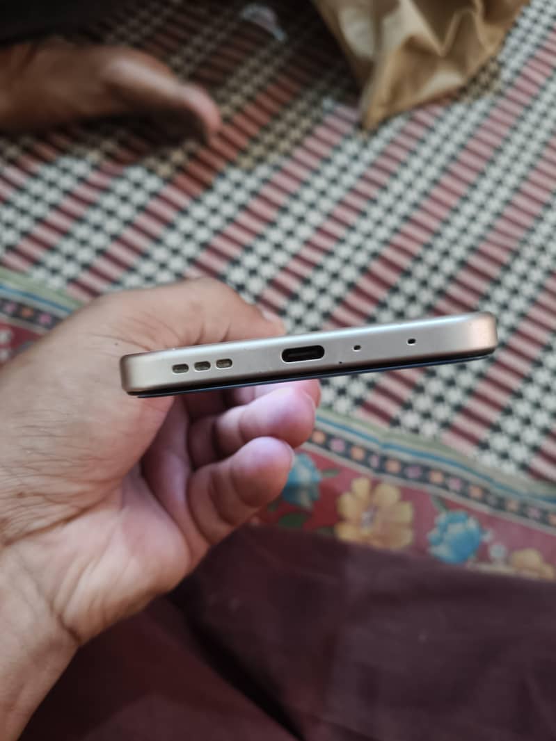 OPPO A6 1