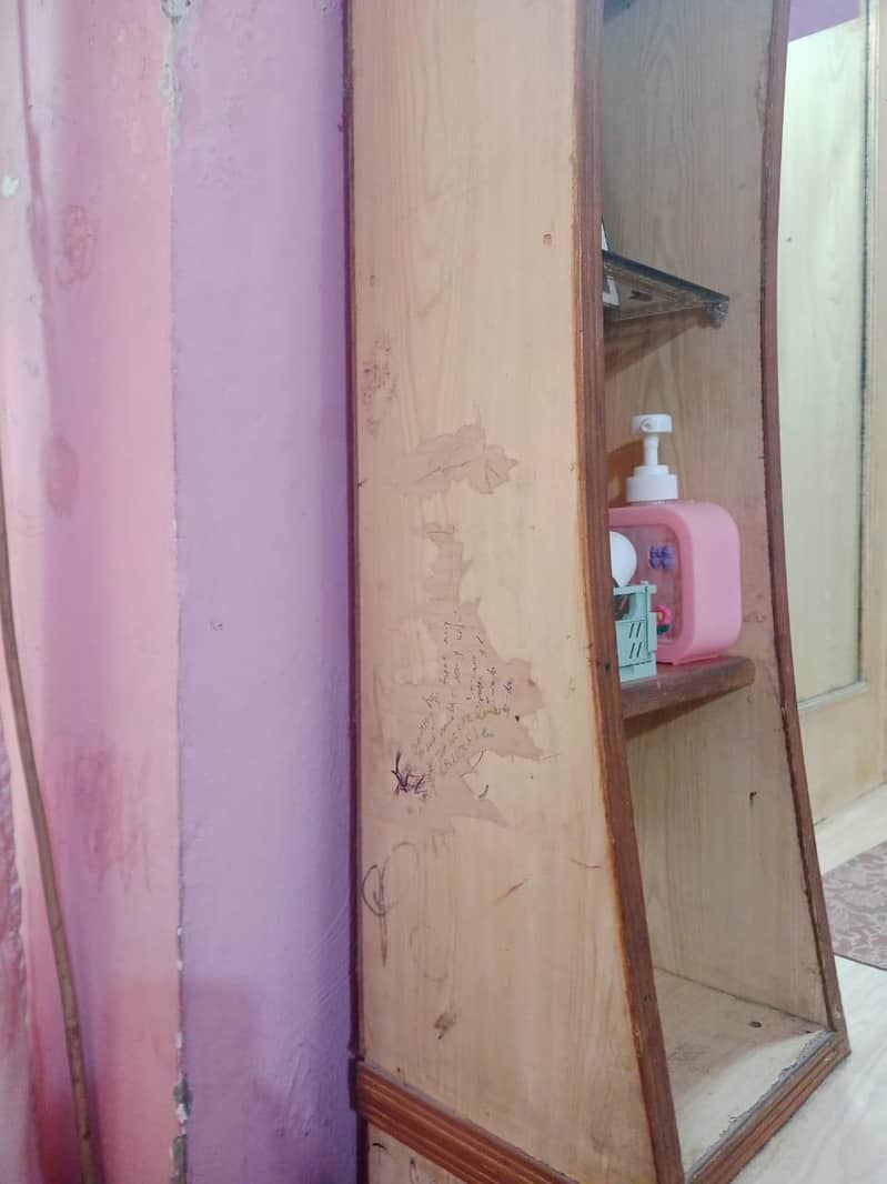 Dressing Table 3