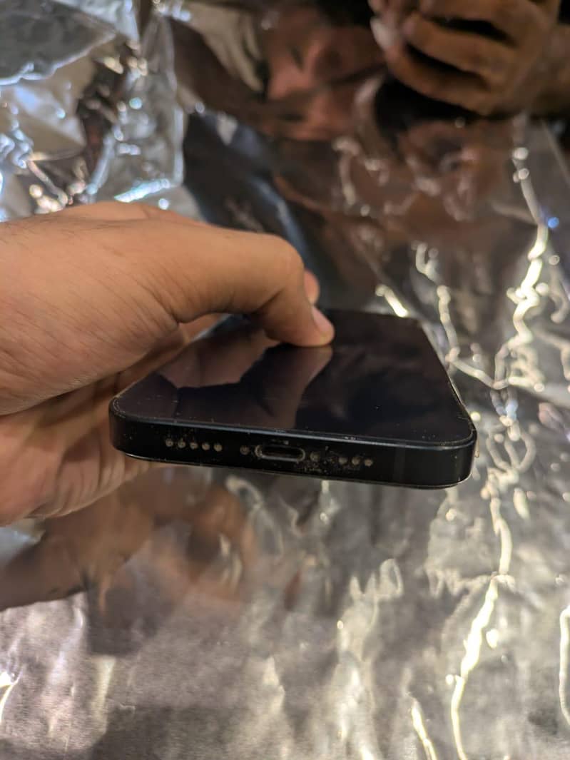 Apple iPhone 14 5