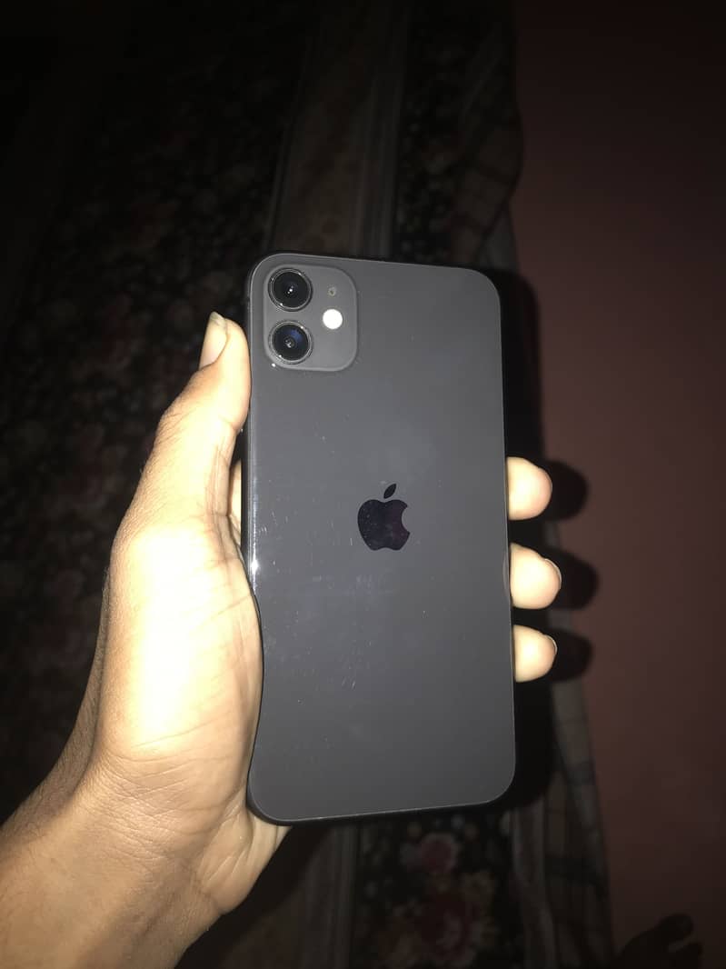 Apple iPhone 11 3