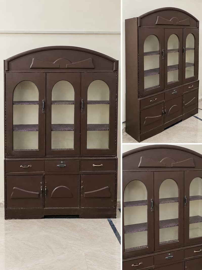 Elegant Wooden Showcase 1