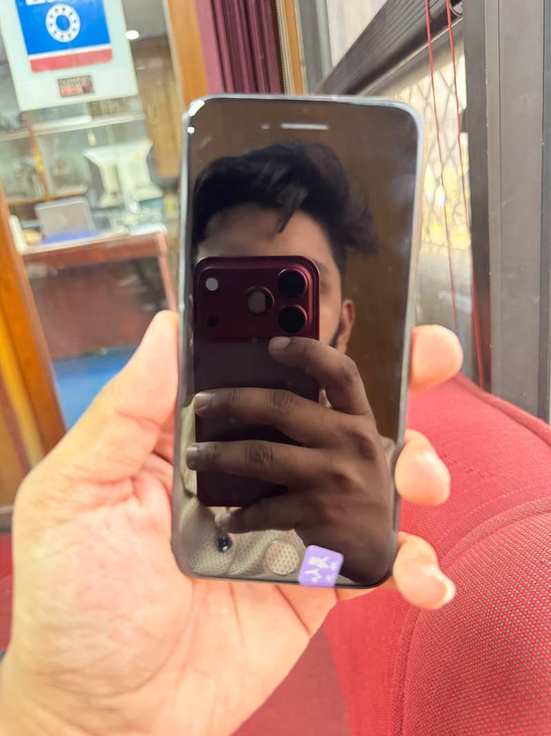 Apple iPhone SE 2 5