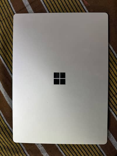 Surface laptop 5