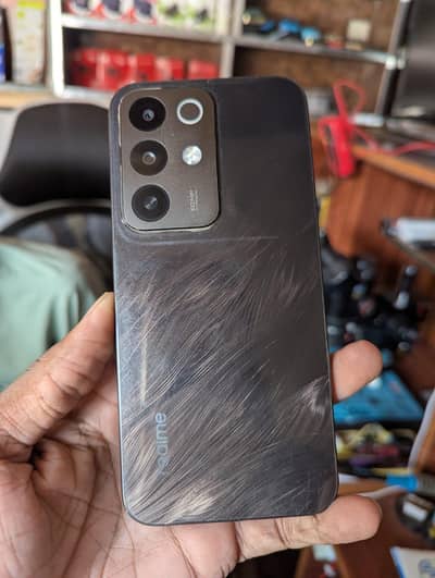 Realme c85