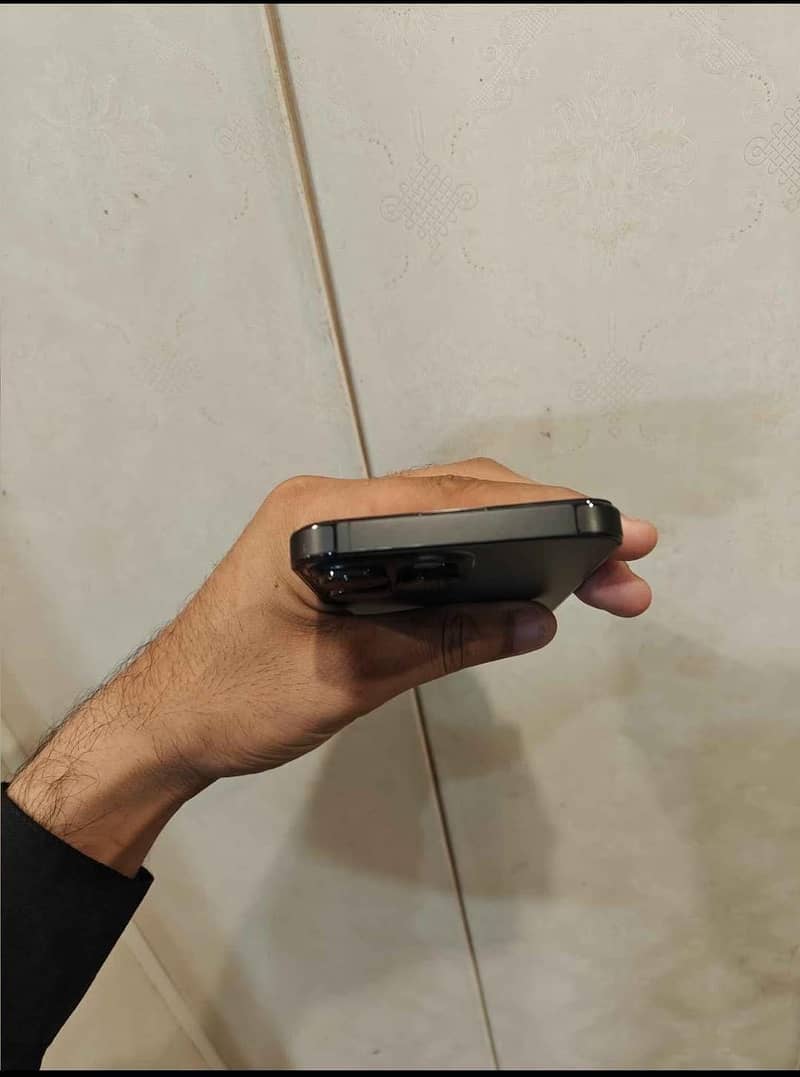 IPhone 14 Pro max 3