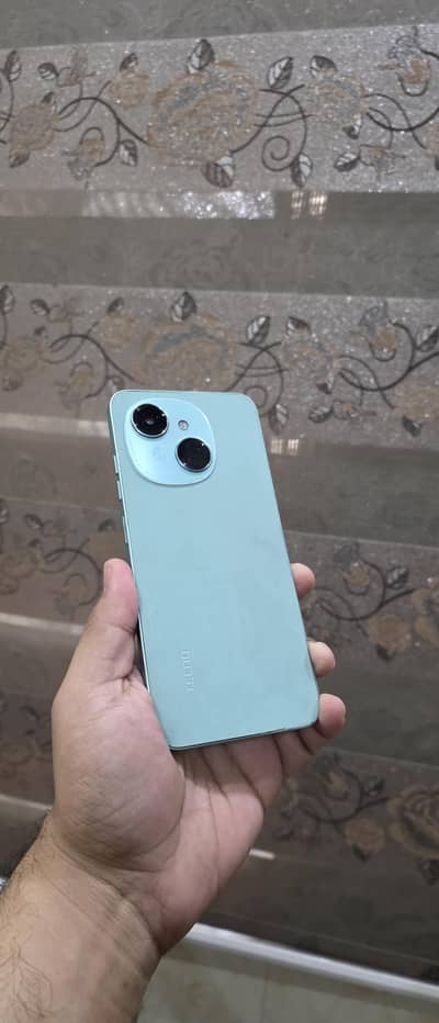 Tecno Spark Go 1