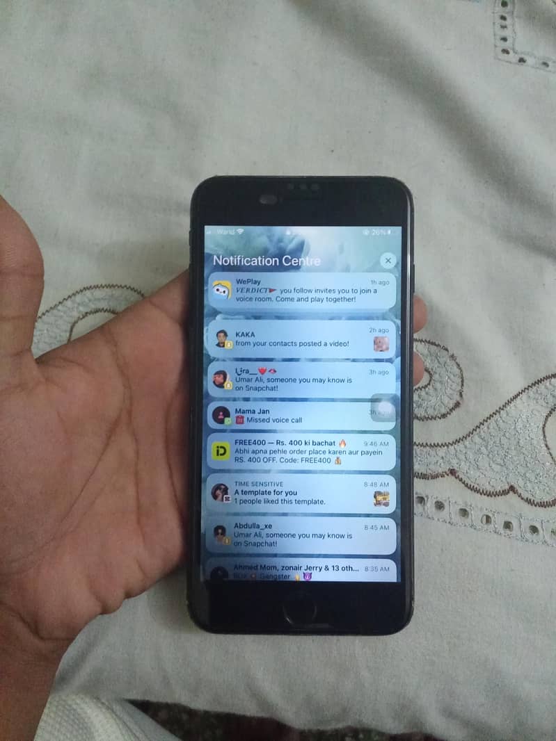 Apple iPhone 7 Plus 9