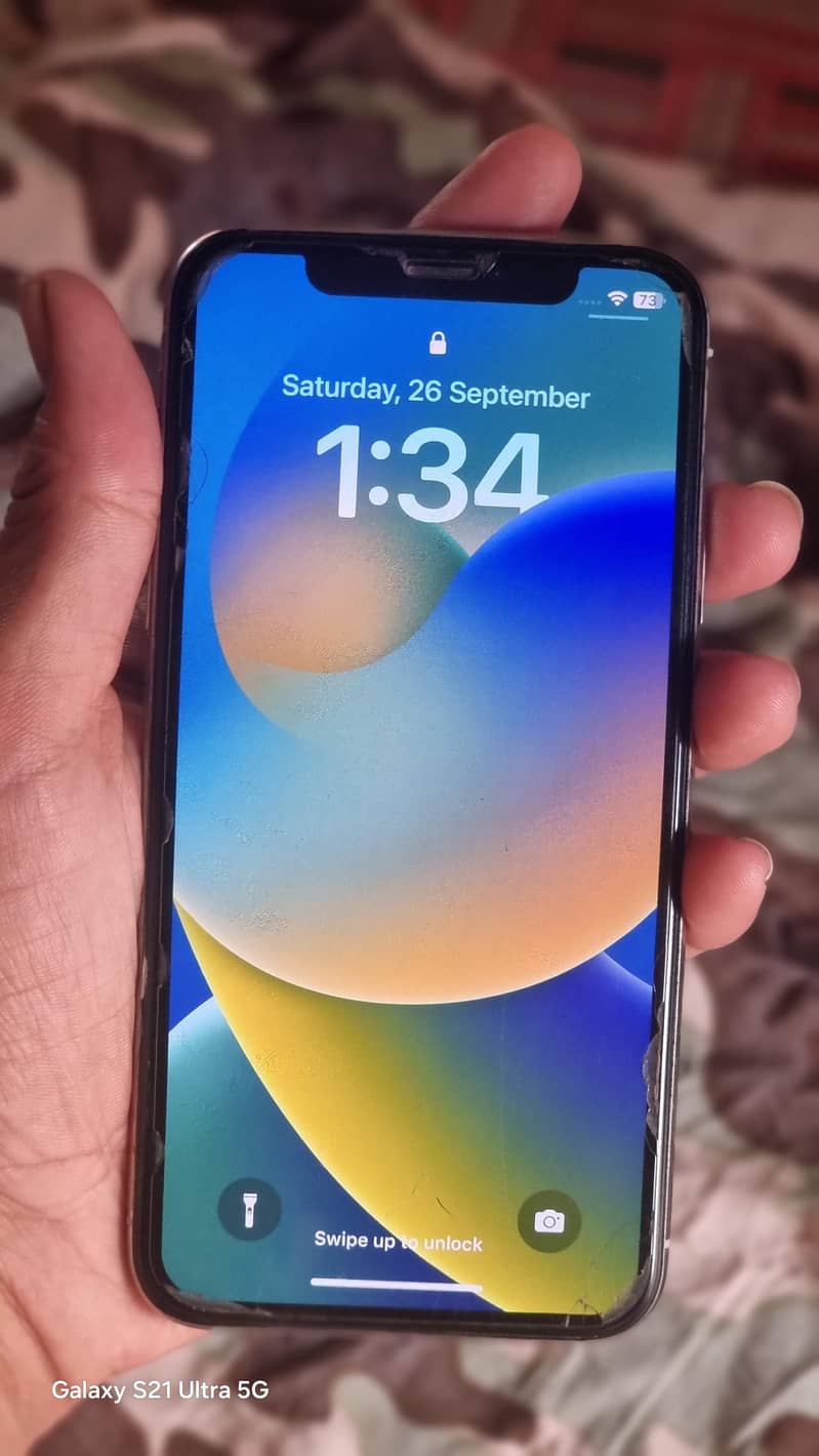 Apple iPhone X 0