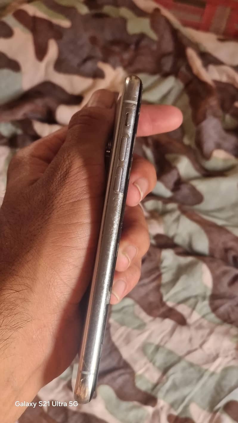 Apple iPhone X 2