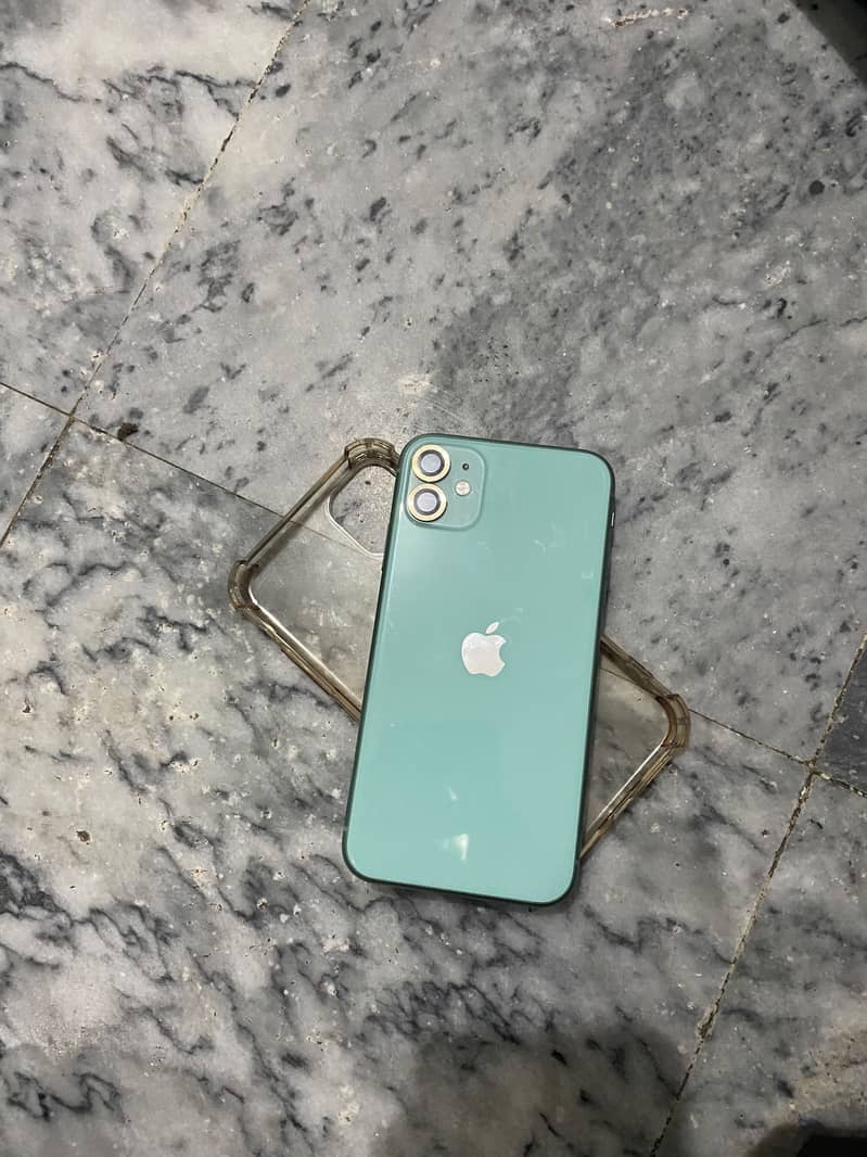 Apple iPhone 11 3