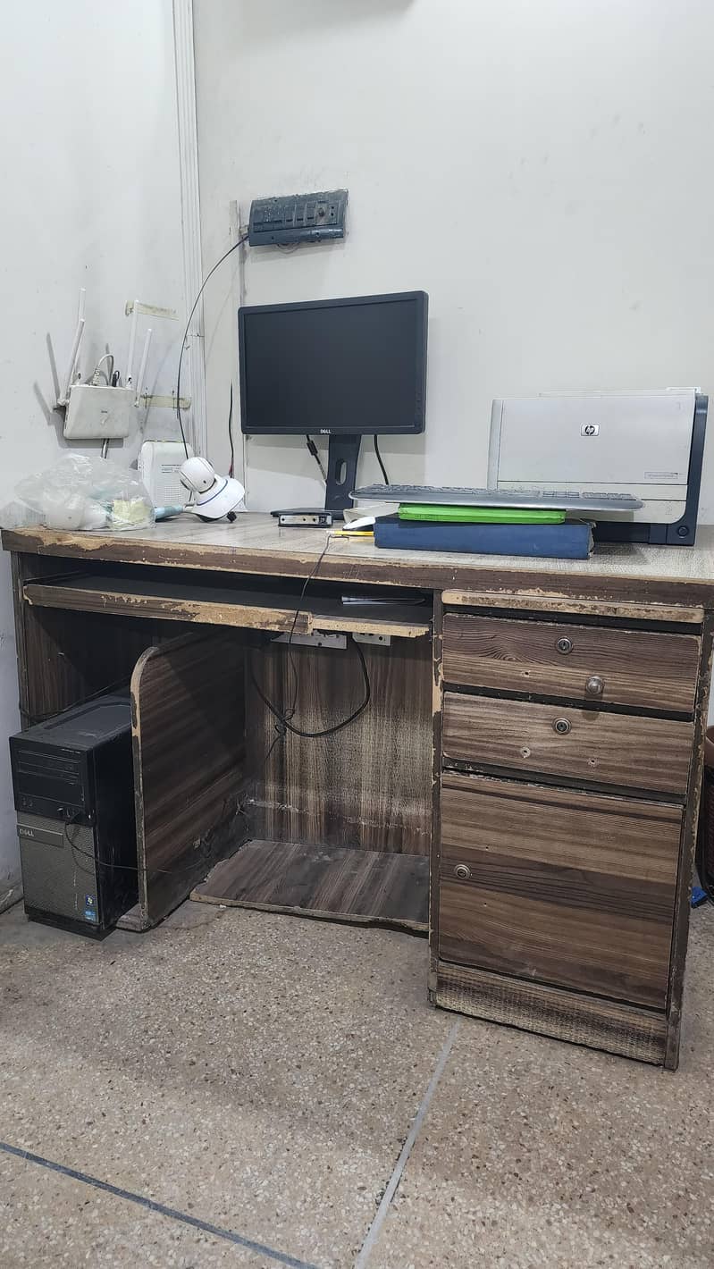 Office Table 0