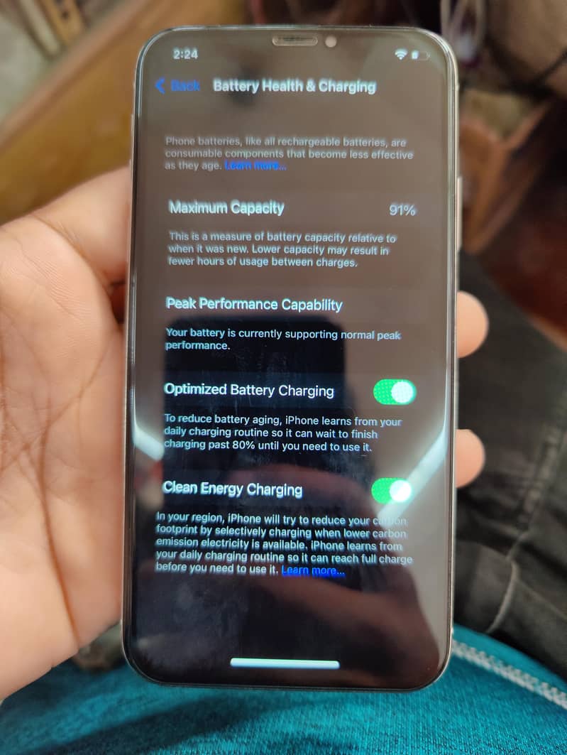 Apple iPhone X 4