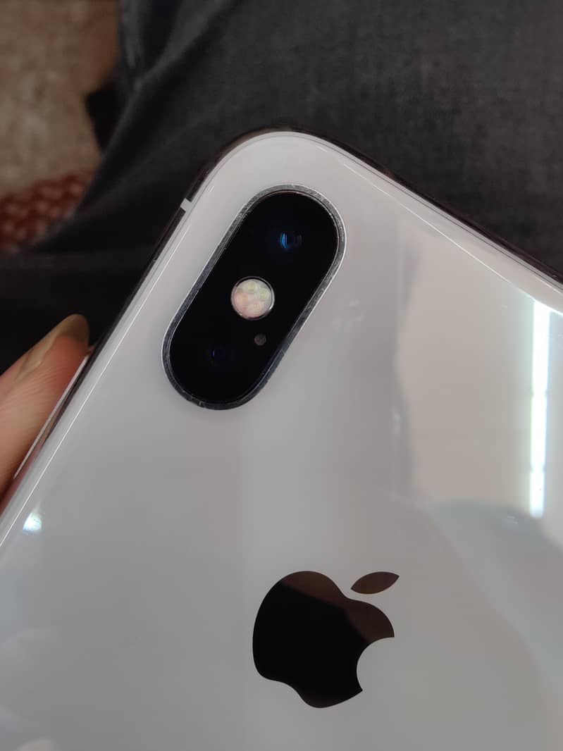 Apple iPhone X 10