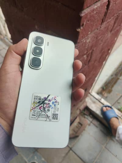 Infinix Hot 60i 6/128 For Sale With Box & Charger In New Condition