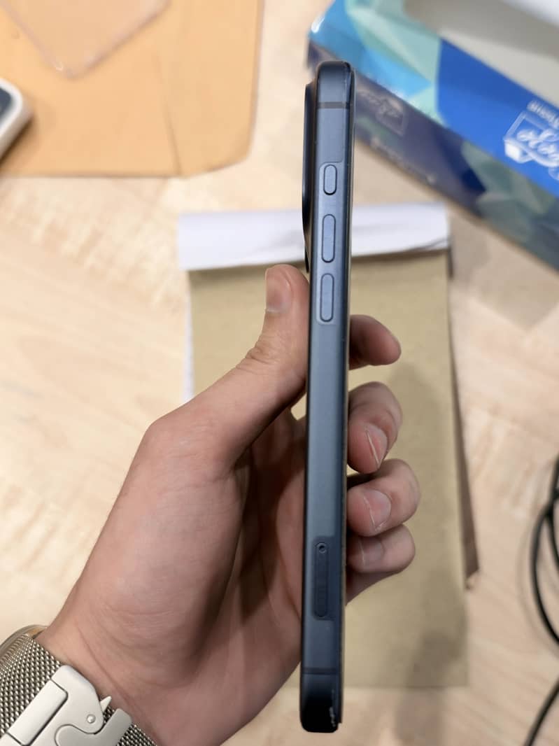 Apple iPhone 17 Pro Max 1
