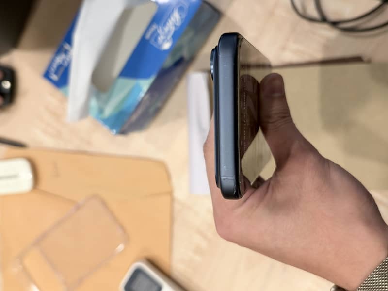 Apple iPhone 17 Pro Max 3
