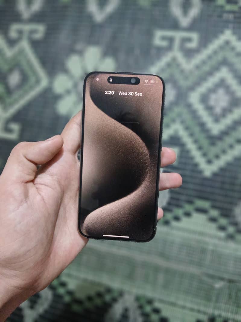 Apple iPhone 15 Pro 1