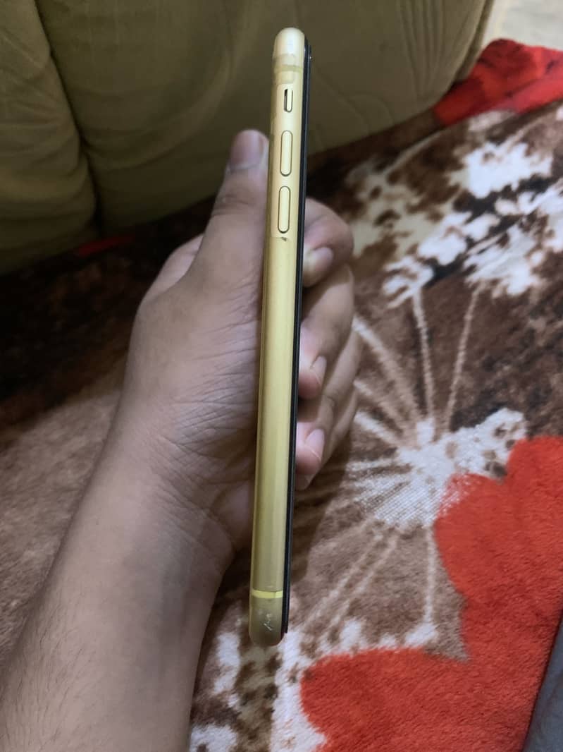 Apple iPhone XR 1