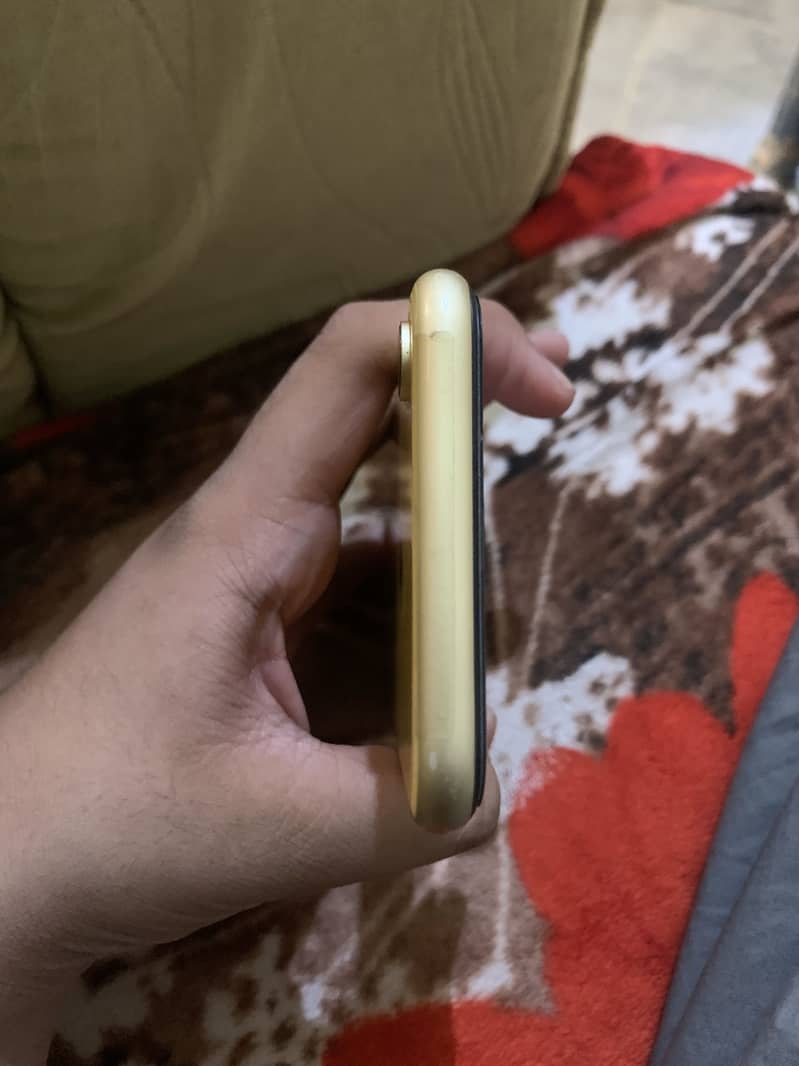 Apple iPhone XR 2