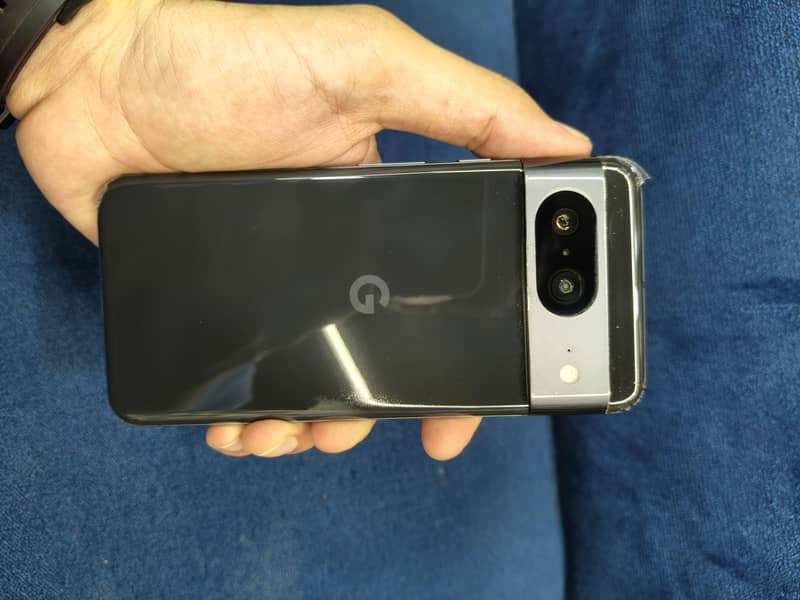 Google Pixel 8 2