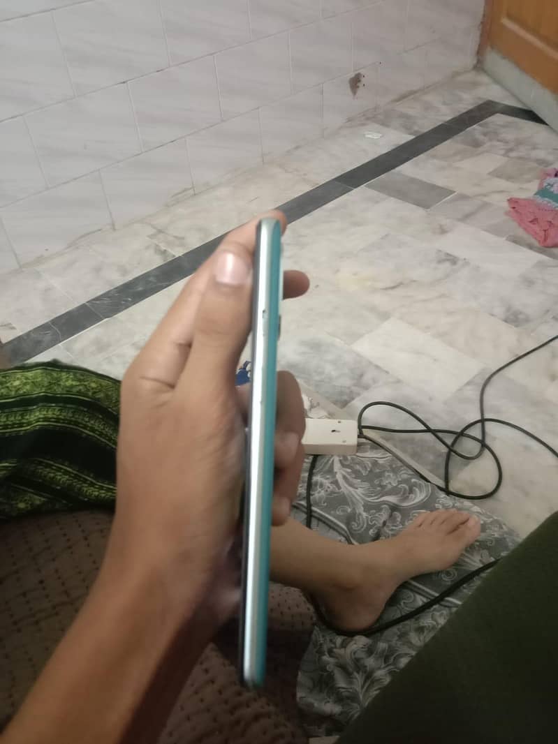 One Plus 8T 5