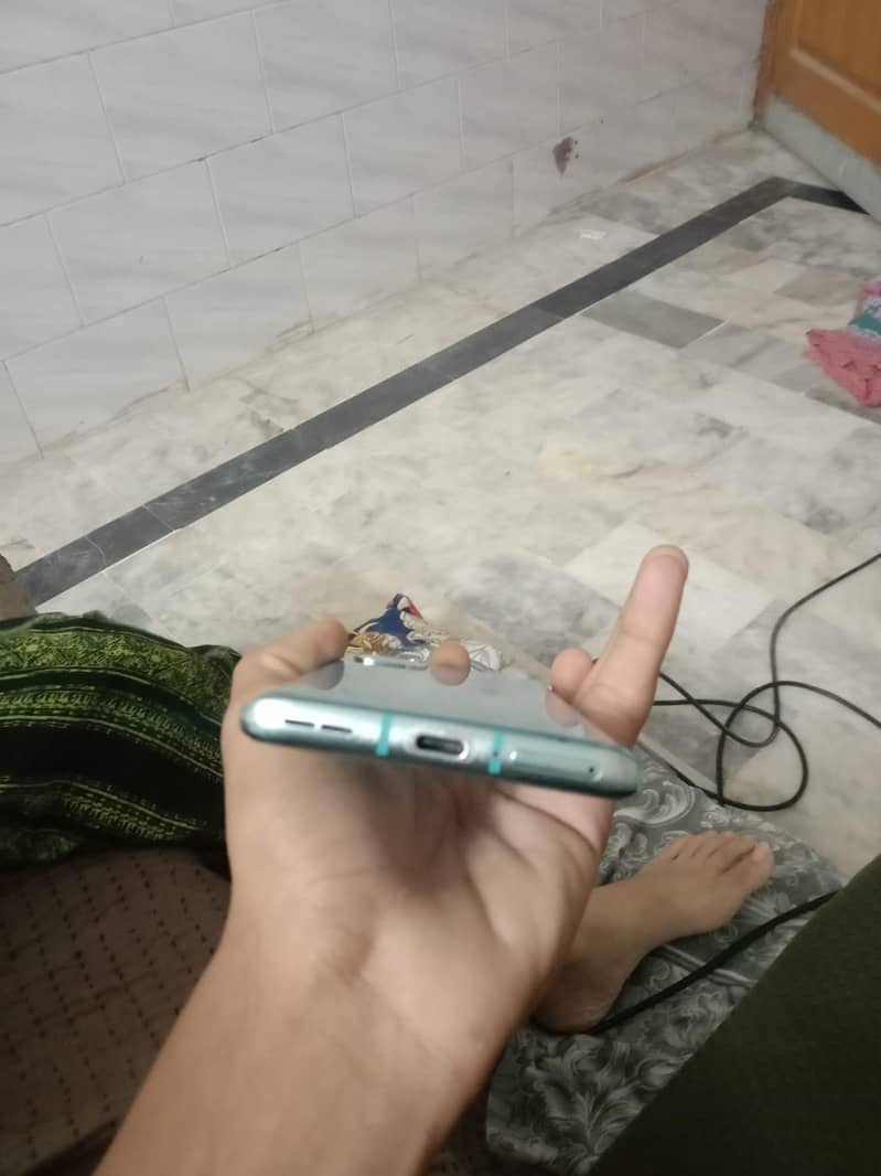 One Plus 8T 7
