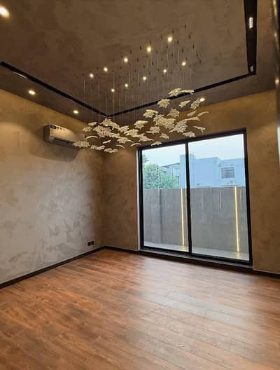 5 Marla house for rent green city