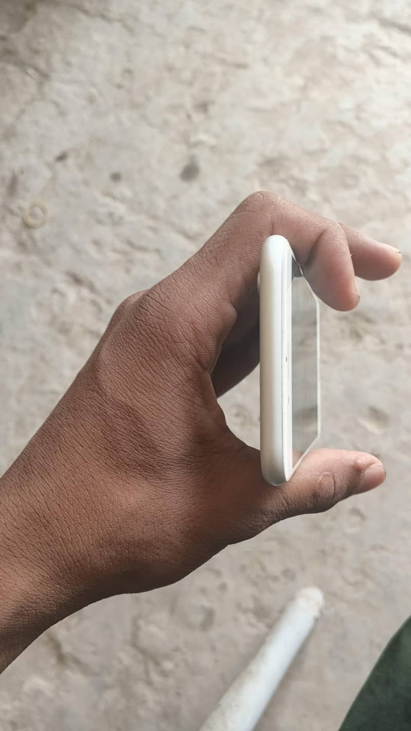Apple iPhone 6 4