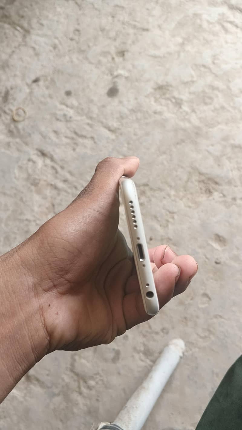 Apple iPhone 6 5