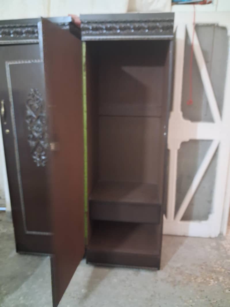 2 single cupboards 1