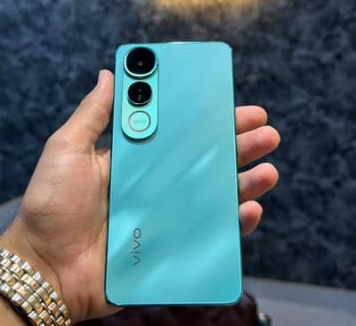 Vivo V50 Lite