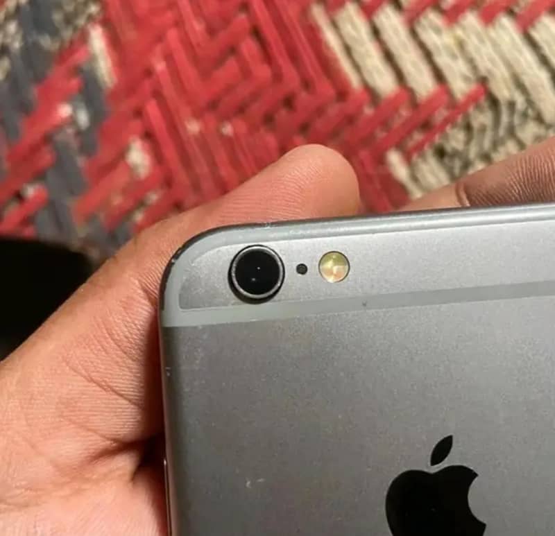 Apple iPhone 6S 0