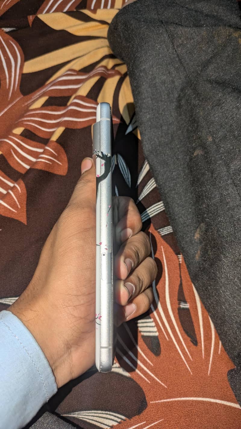Google Pixel 7 3