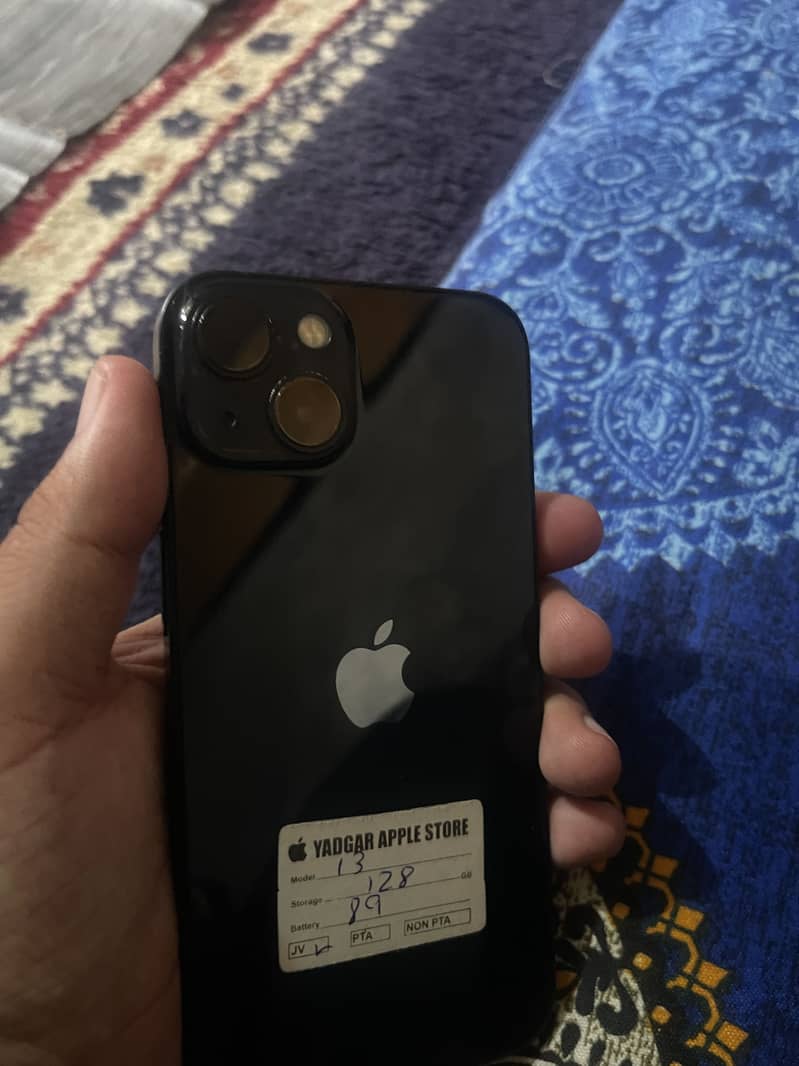 Apple iPhone 13 1