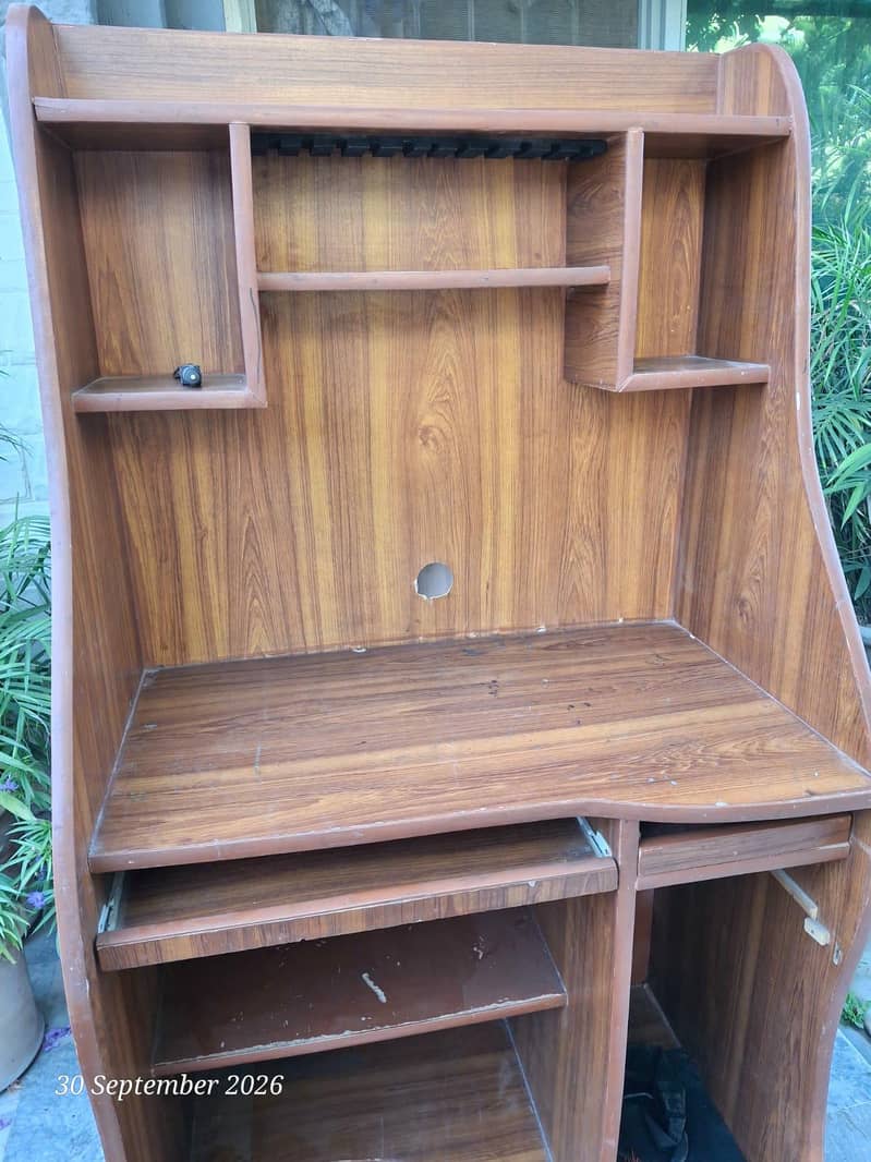 Computer table 2