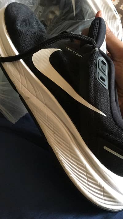 Original Nike Air Zoom Structure 24 black/white