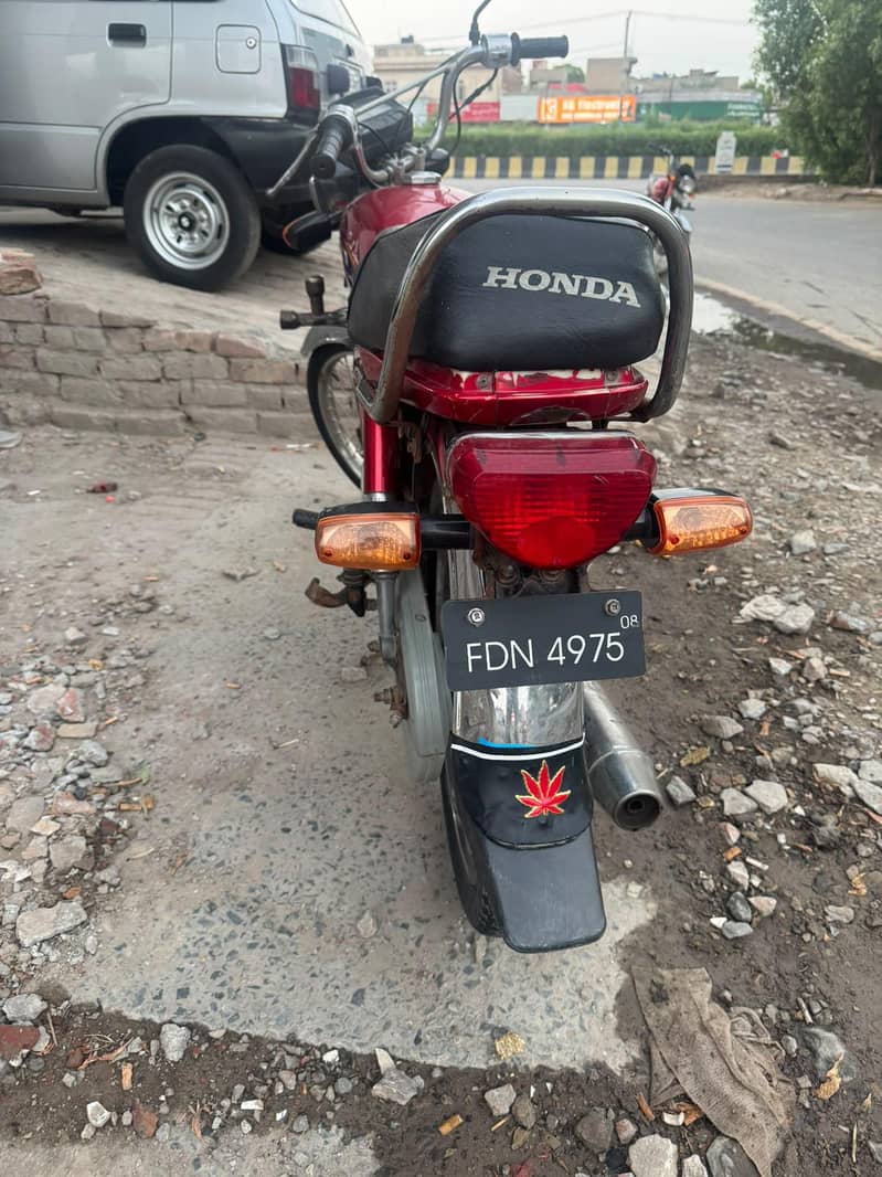 Honda cd70 4