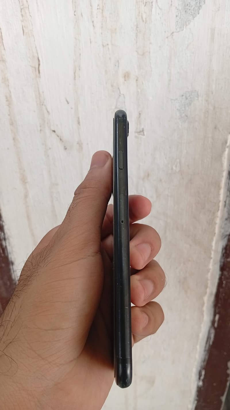 Apple iPhone 7 6